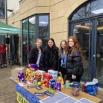 Y7s and house leaders fundraising for Ukraine 🇺🇦 🇺🇦 Well done everyone!! @SHSHouses @SurbitonHigh #StandWithUkriane 