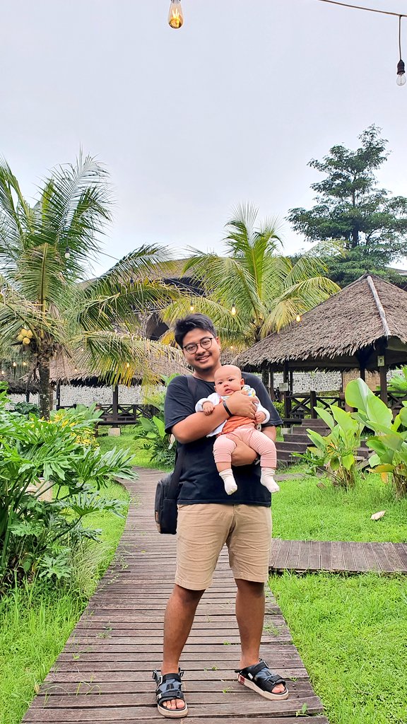 AdrnPermana's tweet photo. Munggahan bersama cimol https://t.co/L9t8XqPTIT