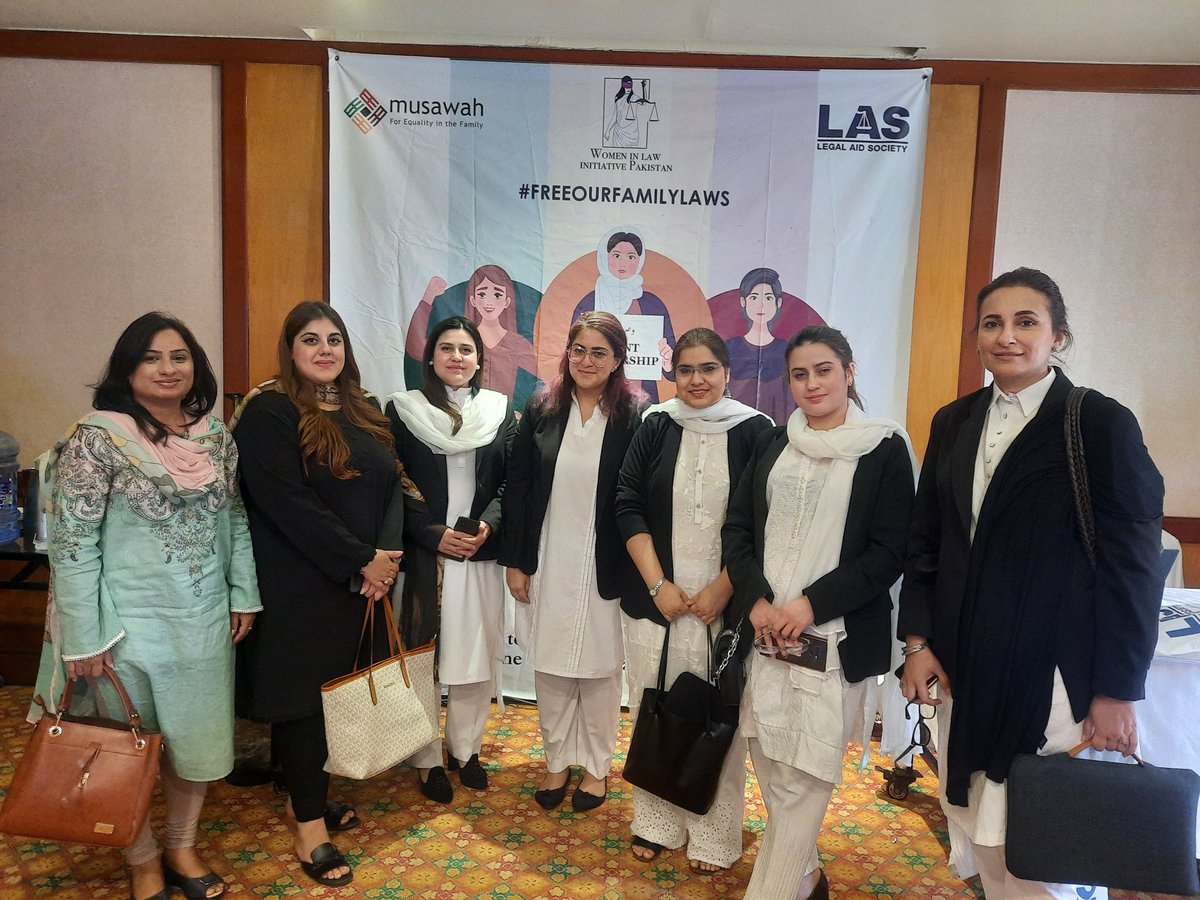 WomenInLawPk's tweet photo. We are delighted to have collaborated with @las_pakistan and @musawah for a 2 day workshop on property rights of women in marriage and upon divorce and discussed the emerging jurisprudence as regards matrimonial property. Over 15 #womeninlaw participated from all across Pakistan. https://t.co/iagtipnr42