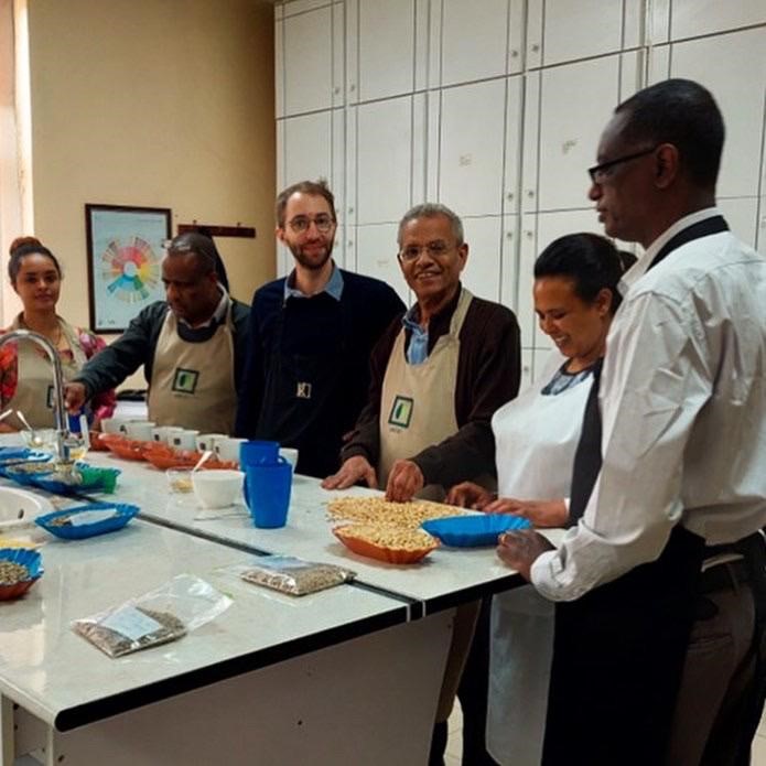 EFICOCOFFEE's tweet photo. Ethiopia: Birthplace of Coffee ☕️
From the delicious floral Sidamo up to the bright Guji coffee, the wide range of Ethiopian flavour varieties has stolen our heart.
At EFICO, we feel very lucky to have a representative office in Addis Ababa: KURU.
https://t.co/6jArWiANZp https://t.co/Asm1Qx8ALd