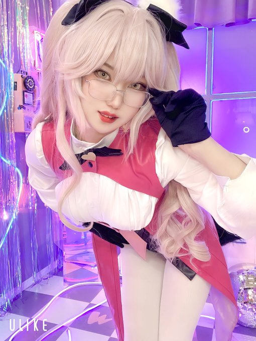 Twitterのコスプレ画像13