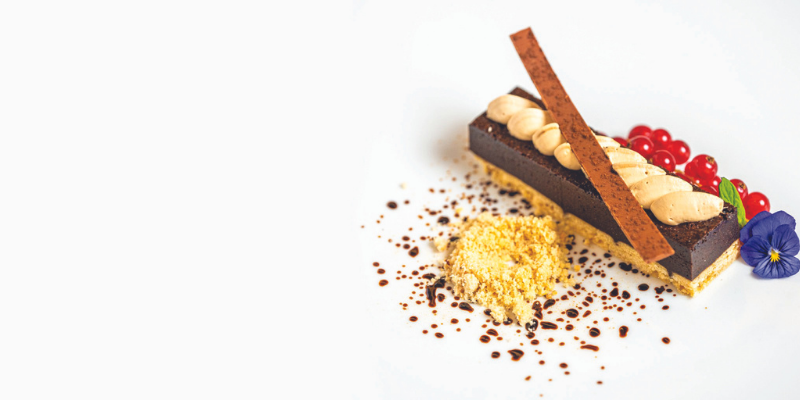 Pastry Şefi Murat Karaman, Address İstanbul'da Türk Mutfağı'nın klasiklerini öne çıkararak güncel ve modern tatlar sunuyor.

bit.ly/3iR4ZSB