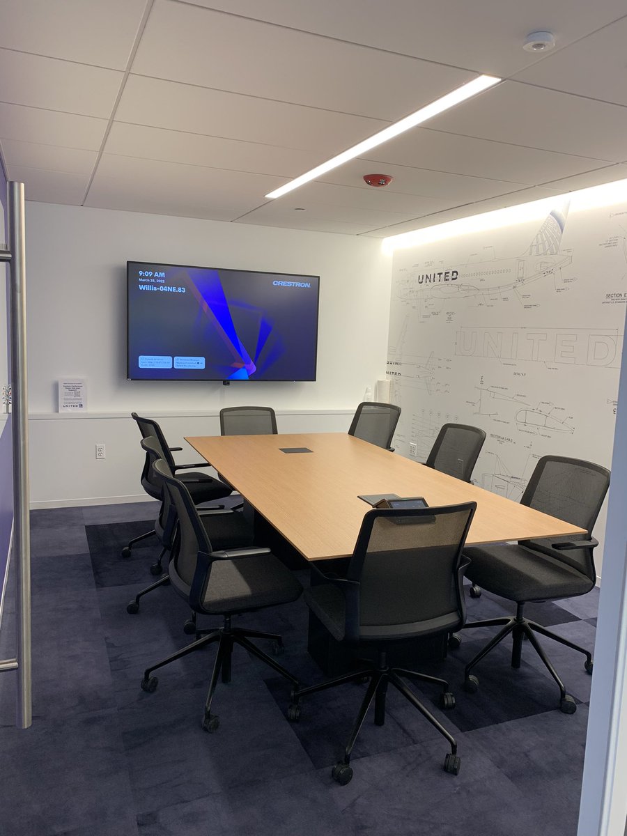K10gaye's tweet photo. Snapshot on United’s collaboration and conference space. Love it ❤️ 🙏🏽 You know where to find me😂4th Floor it is. 🙏🏽CRE team #beingUnited #myUnitedjourney #newnormalcy https://t.co/nWpKZvqgAQ