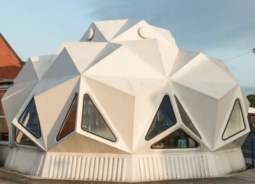 AliceCastleLtd's tweet photo. Modern love - Author Owen Hatherley went on the hunt for Britain's best #ModernBuildings and discovered every town has one: https://t.co/XOnFDWbowb via @ollywainwright @guardian 
#ModernArchitecture https://t.co/NLd8gbkm2K