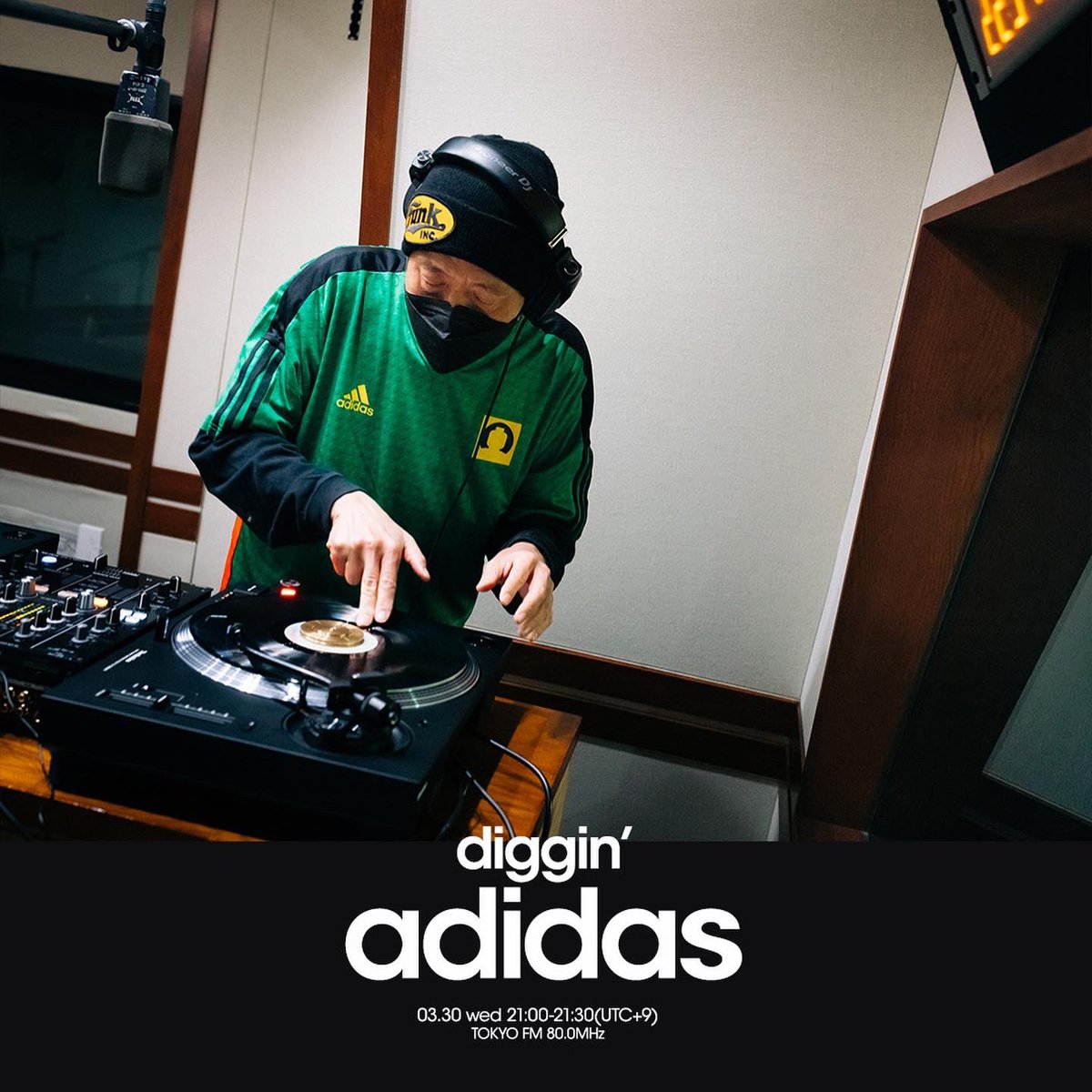 K_O_D_TOKYO_FM's tweet photo. DIGGIN‘ adidas
7 Pump That Bass/Live / #OriginalConcept
8 Davy's Ride / #DavyD
9 You're Gonna Get Yours (Dub / Terminator X Getaway Version) / #PublicEnemy
#kod_tfm @DJMURO @MACKACHIN @tokyofm https://t.co/vNE80sVsDb