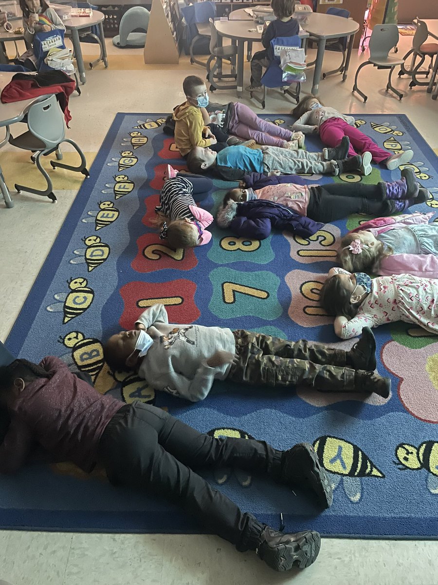 Good morning! Starting out Wellness Wednesday with some meditation ☀️🧘🏽‍♀️ <a href="/syracuselatin/">Syracuse Latin</a> <a href="/MrsGiannuzziSL/">Holly Giannuzzi</a>