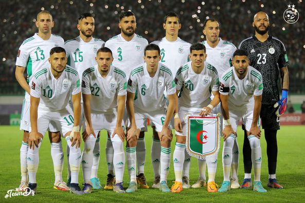 YasmineOuldbez1's tweet photo. #Replay_Algeria_Cameroon #الماتش_يتعاود @FIFAcom @fifaworldcup_ar لا تحكيم لا والو في بلادنا و محقورين واش هذا اعادة المبارة من حقنا الطبيعي 🇩🇿😭 https://t.co/o4zH7fhXR9