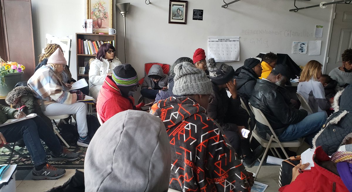 swimbaby5's tweet photo. Stoked!! @CentralState87 Beginner's Farmer Program
@#GMG is off to a amazing start- almost 30 attendees The ability to encourage a healthy #lifestyle by growing food π for my community is exciting β₯οΈ
#GrowingPower is the theme of the yearπ―
#WednesdayMotivation
#Wednesdayvibe https://t.co/mgoczkeUqI