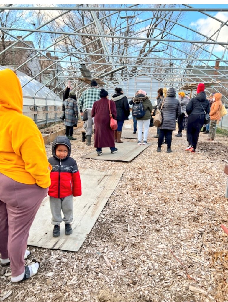 swimbaby5's tweet photo. Stoked!! @CentralState87 Beginner's Farmer Program
@#GMG is off to a amazing start- almost 30 attendees The ability to encourage a healthy #lifestyle by growing food π for my community is exciting β₯οΈ
#GrowingPower is the theme of the yearπ―
#WednesdayMotivation
#Wednesdayvibe https://t.co/mgoczkeUqI