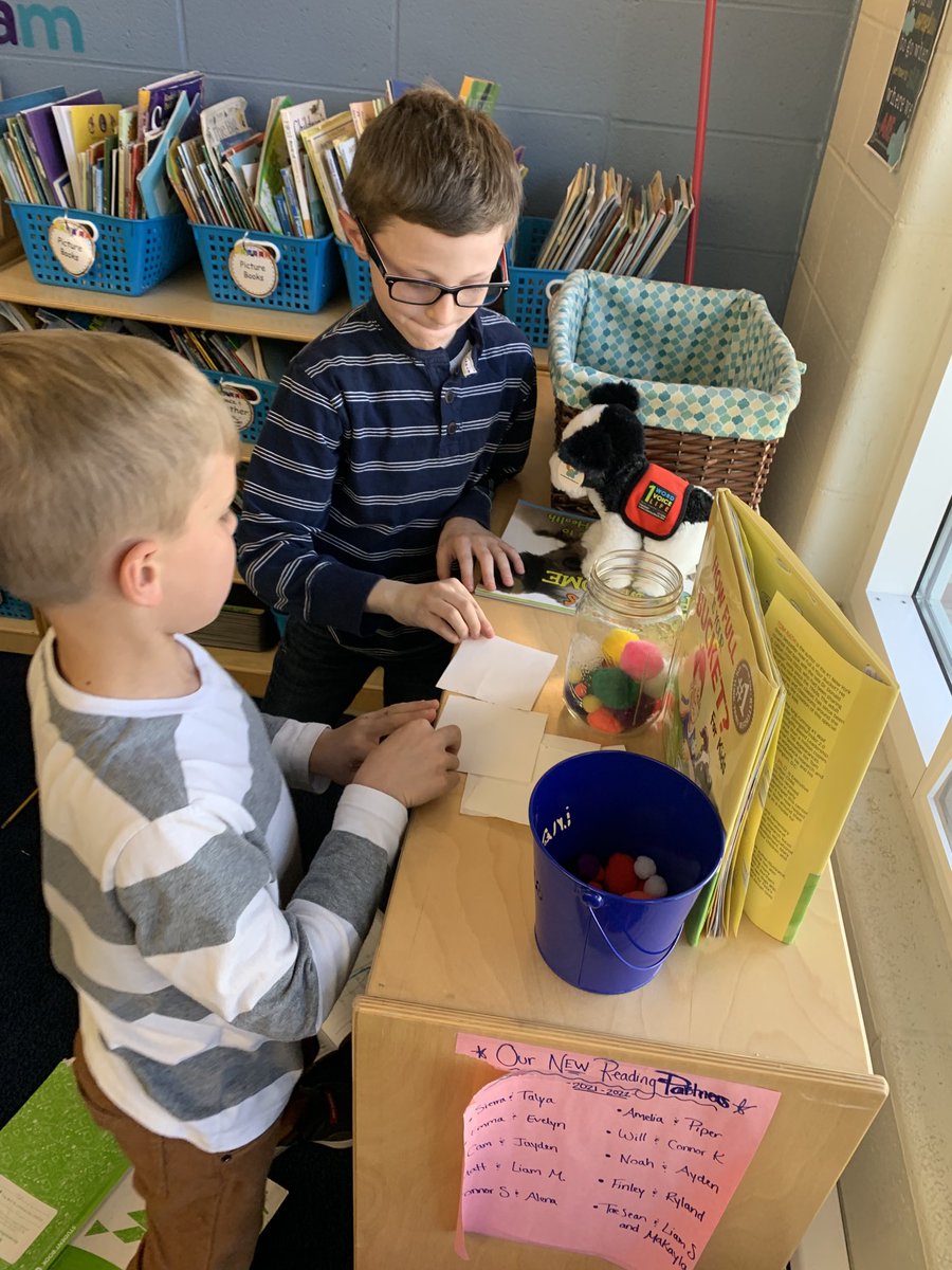 MrsDecerbo3rd tweet media