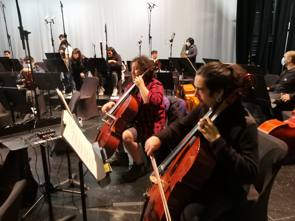 fomentolosrios's tweet photo. Hasta el 31 se grabará “Producción de Orquestas y Músicos para su Comercialización en Mercados Extranjeros"Innova Región d #FomentoLosRíos que busca dar a conocer el trabajo d músicos regionales innovando en el proceso d producción y grabación para comercializar sus servicios 🎻 https://t.co/NyMsE4Wl2z