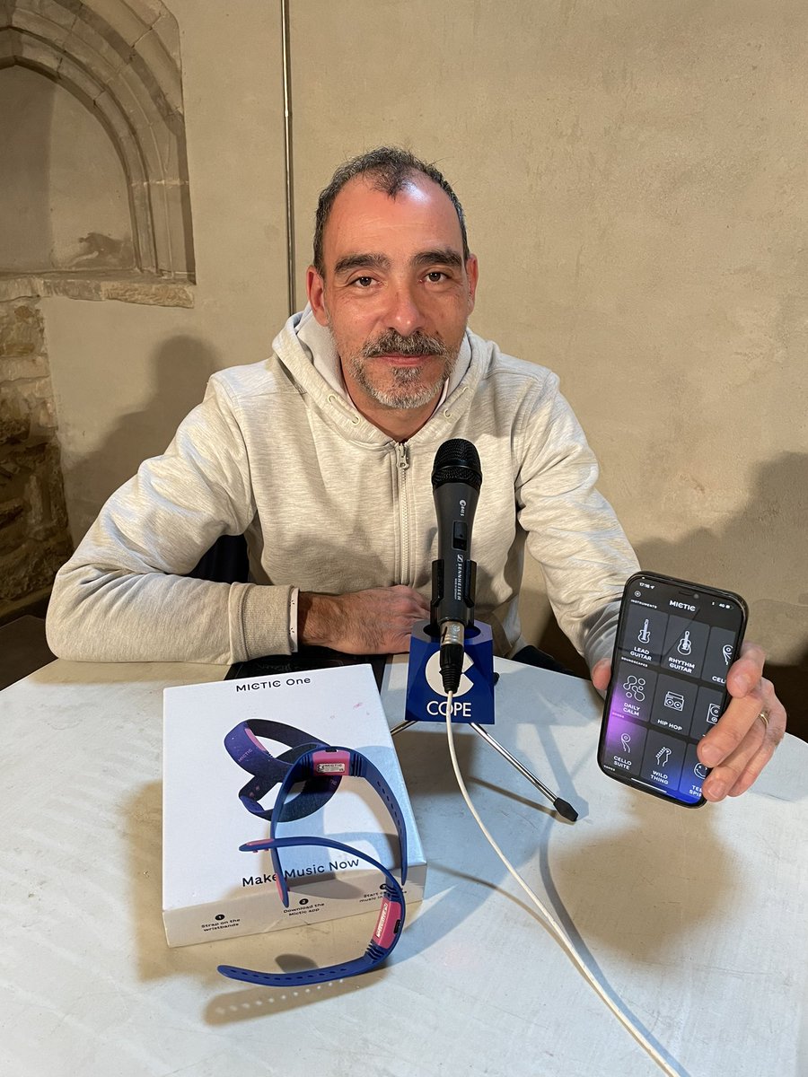 david casero tweet media