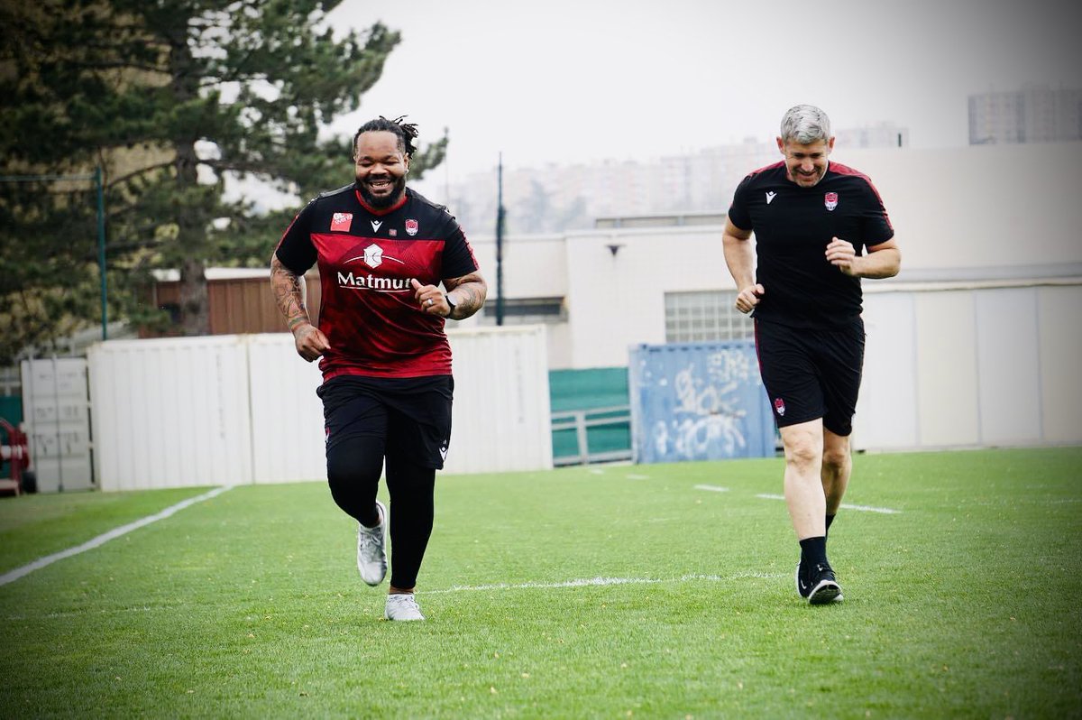 BastaOfficiel's tweet photo. 🙂🙃🙂 @LeLOURugby 🐺 🔴⚫️
#StepbyStep #Rehab 🏃🏾 https://t.co/lcXrsR8bmd