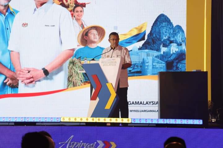 AZLAN MAN 58 tweet media