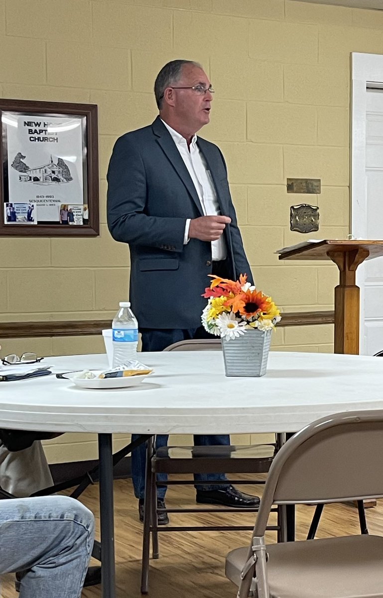 StoneforAR's tweet photo. Good time speaking at the Dallas County Republican Party meeting tonight. https://t.co/yx4YirFxJW