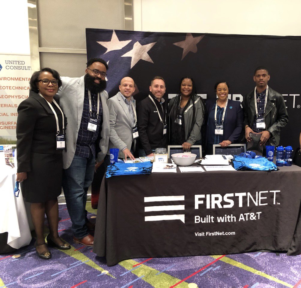 Jmiah1110's tweet photo. OBC partnering up with #FirstNet at the South Metro Development Outlook Conference. @SoutheastIHX #ATLDynasty #Fibertalk #SMDO22 #lifeatATT #TheLeague #IHX https://t.co/QUUuFEpVwt