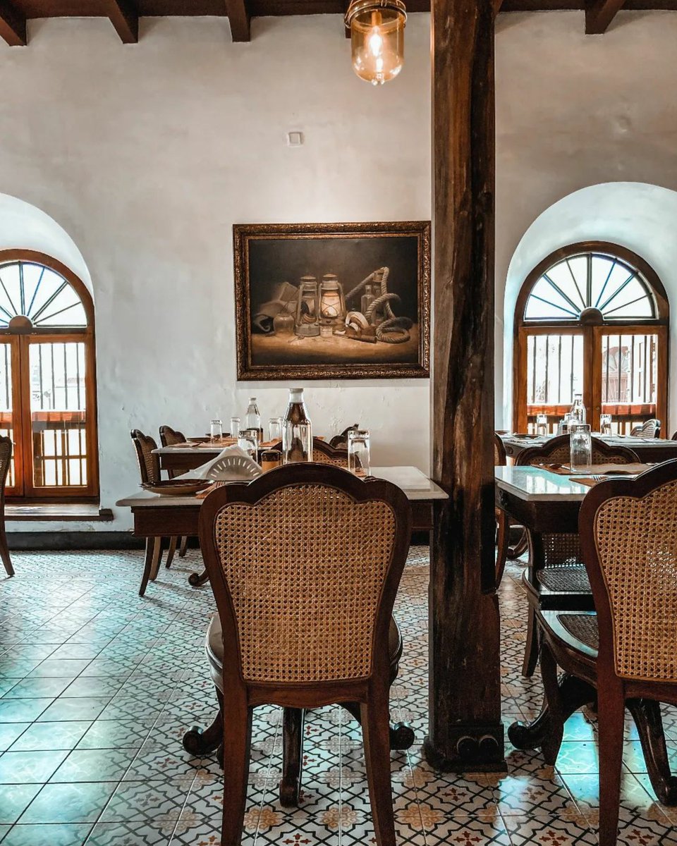 ForteKochi's tweet photo. We love this aesthetic capture by @dr_das.sudheesh

Every canvas is a journey all its own.

#kochi #dutchcolonial #ambience #restaurant #ernakulam #fortekochi #instapic #picoftheday #Repost

#ForteKochi #PaulJohnHotels #FortKochiRestaurants #Jettybyfortekochi #jetty #FortCochin https://t.co/kBj51QqyKf
