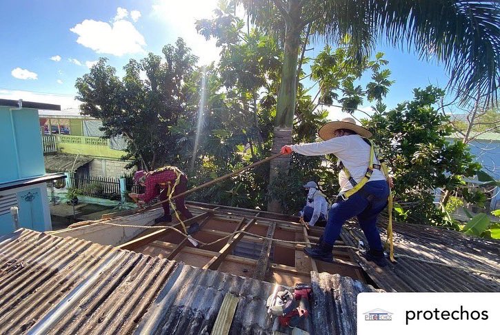 ToolBankUSA's tweet photo. Great to see our tools in the hands of these amazing women volunteers from @protechos in Puerto Rico π΅π·! #toolbank #toolsforchange #toolsforhope #puertorico #womeninconstruction https://t.co/y2MPgmGSGR