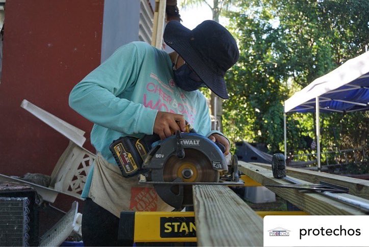ToolBankUSA's tweet photo. Great to see our tools in the hands of these amazing women volunteers from @protechos in Puerto Rico π΅π·! #toolbank #toolsforchange #toolsforhope #puertorico #womeninconstruction https://t.co/y2MPgmGSGR