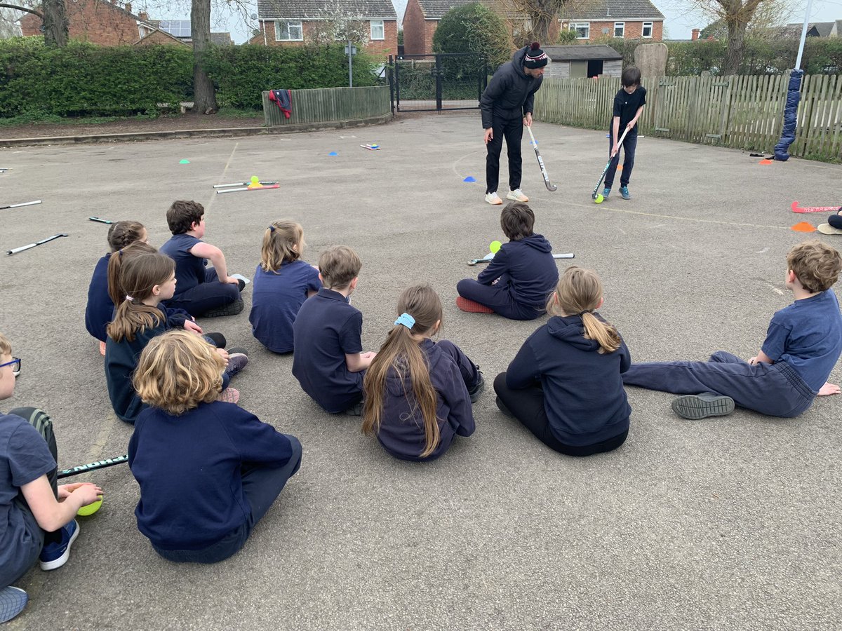 Year5Chalgrove's tweet photo. 1 v.1 hockey tournament today! Let's keep improving that technique 🎉 @ChalgroveSchool https://t.co/3Er1gtLEQj