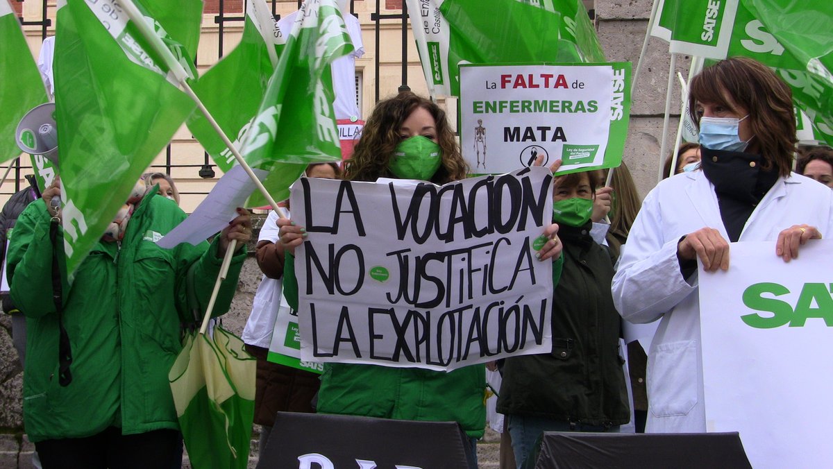 Sindicato_SATSE's tweet photo. Multitudinaria protesta en todo el país. 

Miles de Enfermeras y Fisioterapeutas reclaman MEDIOS y RECURSOS para nuestra Sanidad y sus profesionales.

#ExigimosSoluciones https://t.co/7kjzG8ju2G @PSOE  @populares @PODEMOS @CiudadanosCs @vox_es @eajpnv @Esquerra_ERC https://t.co/hCuY78844i
