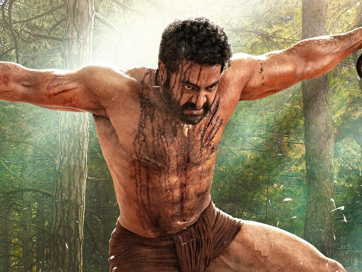 Daily Culture on X: Lot of debate on the entries of #RamCharan and #JrNTR  in RRR. Let's settle it here. Who had the better entry scenes in RRR? RT - Ram  Charan