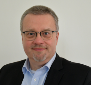 netzpalaver's tweet photo. Warum an Multifaktor-Authentifizierung kein Weg vorbei führt
#Yubico: IT-Teams können mit einer #Multifaktor-#Authentifizierung gezielt den ersten #Angriffspunkt im Unternehmensnetzwerk absichern – die #Identität.“
https://t.co/PEYyCyAFCy https://t.co/kksRNUVBWh