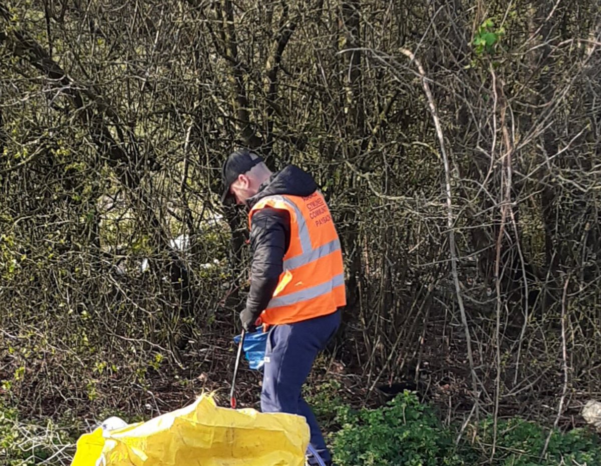 hmppswales's tweet photo. We've been up to Gelli-Gynore road in Penllergaer doing a litter pick for spring clean week @SwanseaCouncil @kathyatkwt @Keep_Wales_Tidy 
#SpingCleanWeek 
#SpringCleanCymru 
#CommunityPaybackWorks 
#TakeYourRubbishHome https://t.co/rd4tP9jJv1