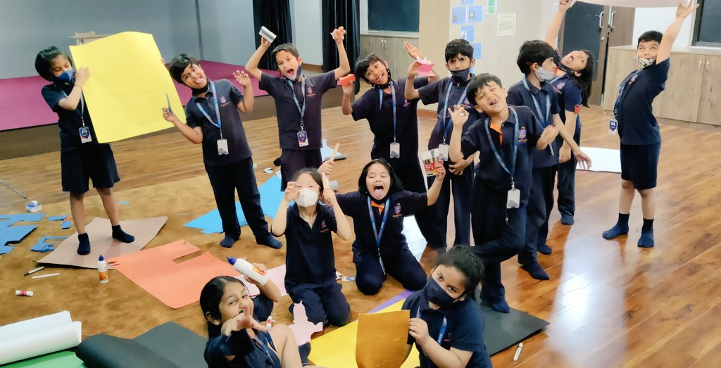 prashant5_gupta's tweet photo. Teamwork makes the dream work.
Form 3 SS, busy designing their props made up of different materials for their final puppet show. Stay tuned :)
#collaboration #pyplearners #IBlearners #puppetmaking 
@KetakiKTweets @AneeshaSahni @AnilaVerma1 @JoshiMeesha @Prometheus_Edu https://t.co/wsBj51ODfx