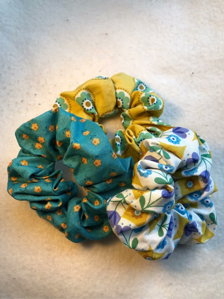 scrunchies for all the floral lovers 🌼 choose from 3 beautiful floral designs moondazestudio.co.uk