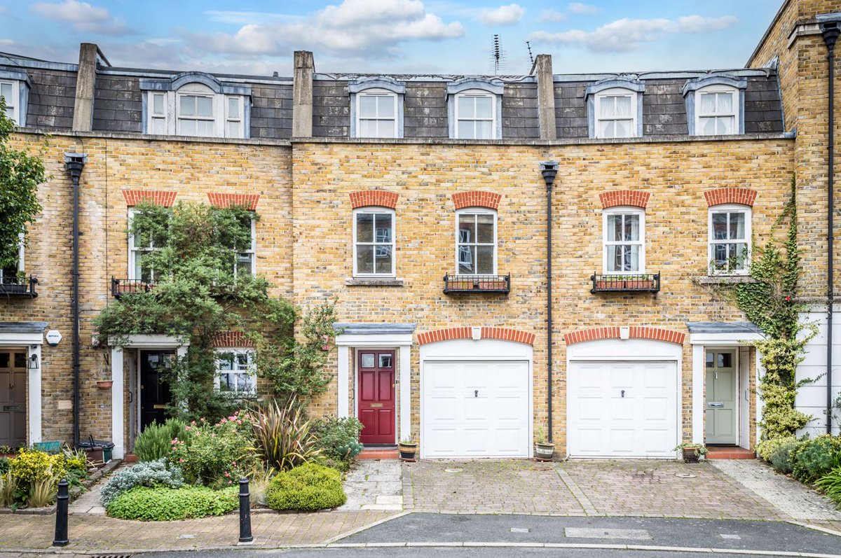 OnTheMarketCom's tweet photo. Set within a private gated mews just moments from Hampstead Heath, this four-bedroom house boasts plenty of space. 

With a courtyard garden, a garage, off-street parking and spacious sitting room with a balcony, it ticks plenty of boxes. 

Take a peak

https://t.co/G5wvCRkEjf https://t.co/0Mrq1aK165