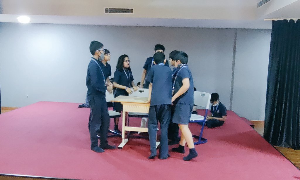 prashant5_gupta's tweet photo. It’s that time of the year again. Guess which? Yes, #PYPX where Form 5 SS are busy preparing for the D-day performance and exhibition.
#pyplearners #IBlearners #pypdrama
#stageshow #Collaboration @KetakiKTweets @AneeshaSahni @Prometheus_Edu @rachelbrahmdev @aanchalshah16 https://t.co/ENvmhhOLJH