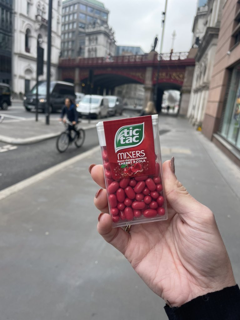 Found these in a pharmacy and was nervous about them, but they’re actually incredible fyi ✨💫 (this is a tictac fan account now btw)