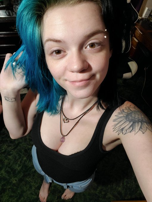 No filter, no makeup, still confident ♡ https://t.co/ouduRFAHZR<a href="/tag/paypal"class="tags"><span>#paypal</span></a><a href="/tag/payday"class="tags"><span>#payday</span></a><a href="/tag/amazongiftcard"class="tags"><span>#amazongiftcard</span></a><a href="/tag/cashapp"class="tags"><span>#cashapp</span></a>