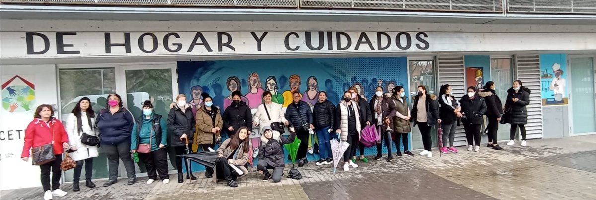 iceas_ong's tweet photo. I ENCUENTRO INTERCULTURAL DE MUJERES
Hoy, #DíaInernacionalTrabajadorasDeHogar, #mujeres de #Usera hemos tejido 🧵 una red en el #CETHYC, para hablar sobre los #cuidados, quiénes cuidan, a quiénes se cuida, y el importante #autocuidado 🤲❤️
¿Y a ti quién te cuida?
#EntreCulturas https://t.co/oP3sxOBtC4