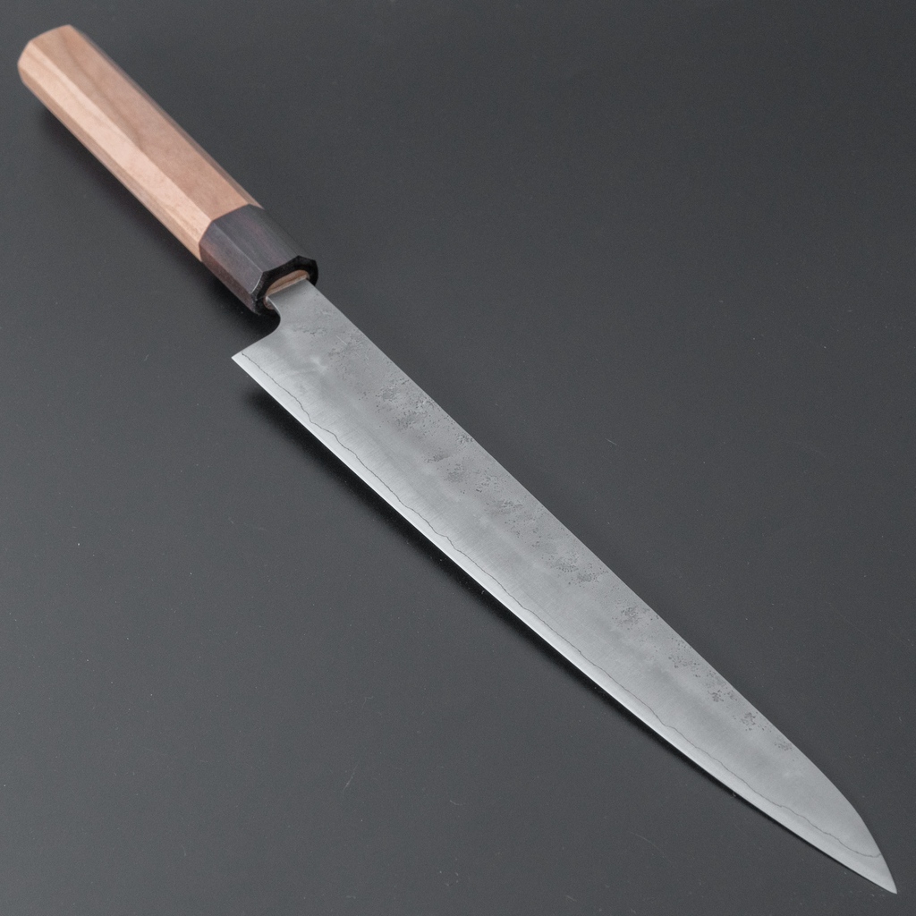 .
.⁠

#japaneseknife #包丁 #professionalkitchen #kitchenknives #hitohiraknives #sujihiki #ginsan