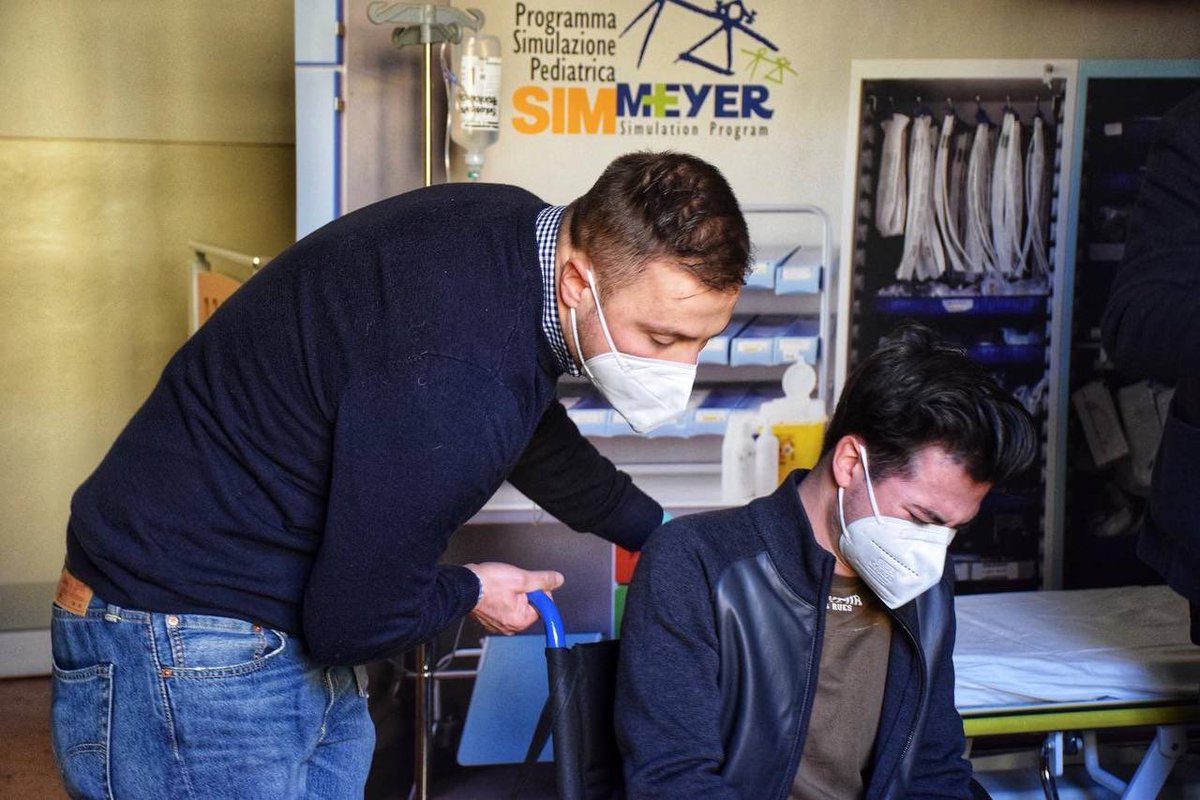 CentroSIMMeyer's tweet image. Here at #SIMMeyer we have a course on teen mental health, with trained actors (who are teenagers/young adults themselves). We also run simulations inside the hospital.

#MentalHealthSimulation