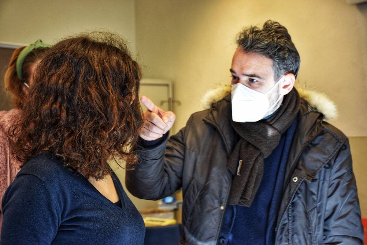 CentroSIMMeyer's tweet image. Here at #SIMMeyer we have a course on teen mental health, with trained actors (who are teenagers/young adults themselves). We also run simulations inside the hospital.

#MentalHealthSimulation