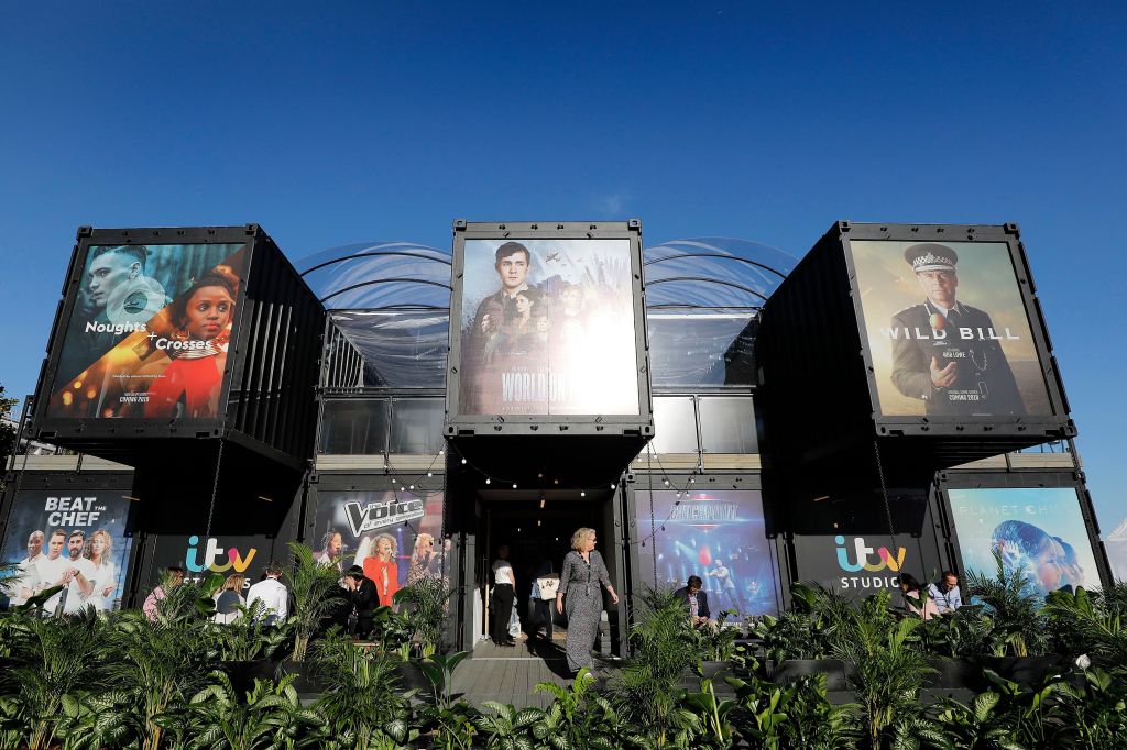 MIPTV starts on Monday! Read the interview of Lucy Smith, Director of #MIPMarkets, about the US majors in #Cannes.
See you in Cannes ! via Deadline Hollywood.
ow.ly/LUZv103wfLx