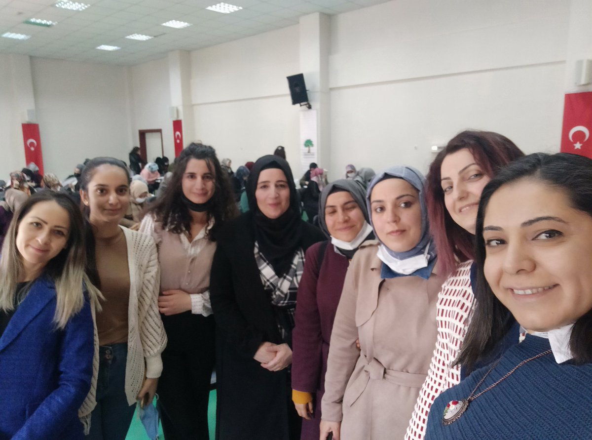 HalkMervesehir's tweet photo. Şehitkamil Belediyesi Aile Merkezlerinde açılan kurslarımız ve alınan başvurular sonucu Yetişkinler 2. Kademe Sınavımızı Şehitkamil Hem ve Şehitkamil Belediyesi ile yaptık.Emeği geçen tüm egiticilerimize teşekkür ediyoruz.@mebhbogm @gul_davut @yasintepe @Halit__Ates @KalayliOmer https://t.co/d6ycPns1zB