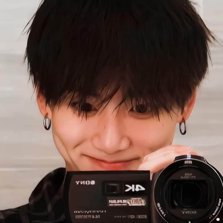 NyungiM's tweet photo. Út cưng nhà mình
JUNGKOOK WE LOVE YOU 
#JUNGKOOK #BTSJUNGKOOK #BTS https://t.co/5isX9O7IEl