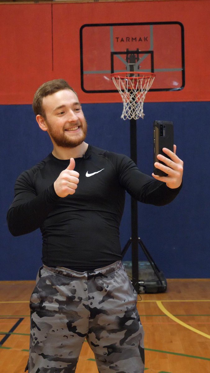 JeuneAthlete's tweet photo. Salut l'équipe ! ✌️
Allez checker mon dernier post sur Insta pour gagner un téléphone Ulefone Power Armor 14 : https://t.co/xz2JDNTsIC 
Participez en balle 🔥🚀 https://t.co/NUMEoOSpkz