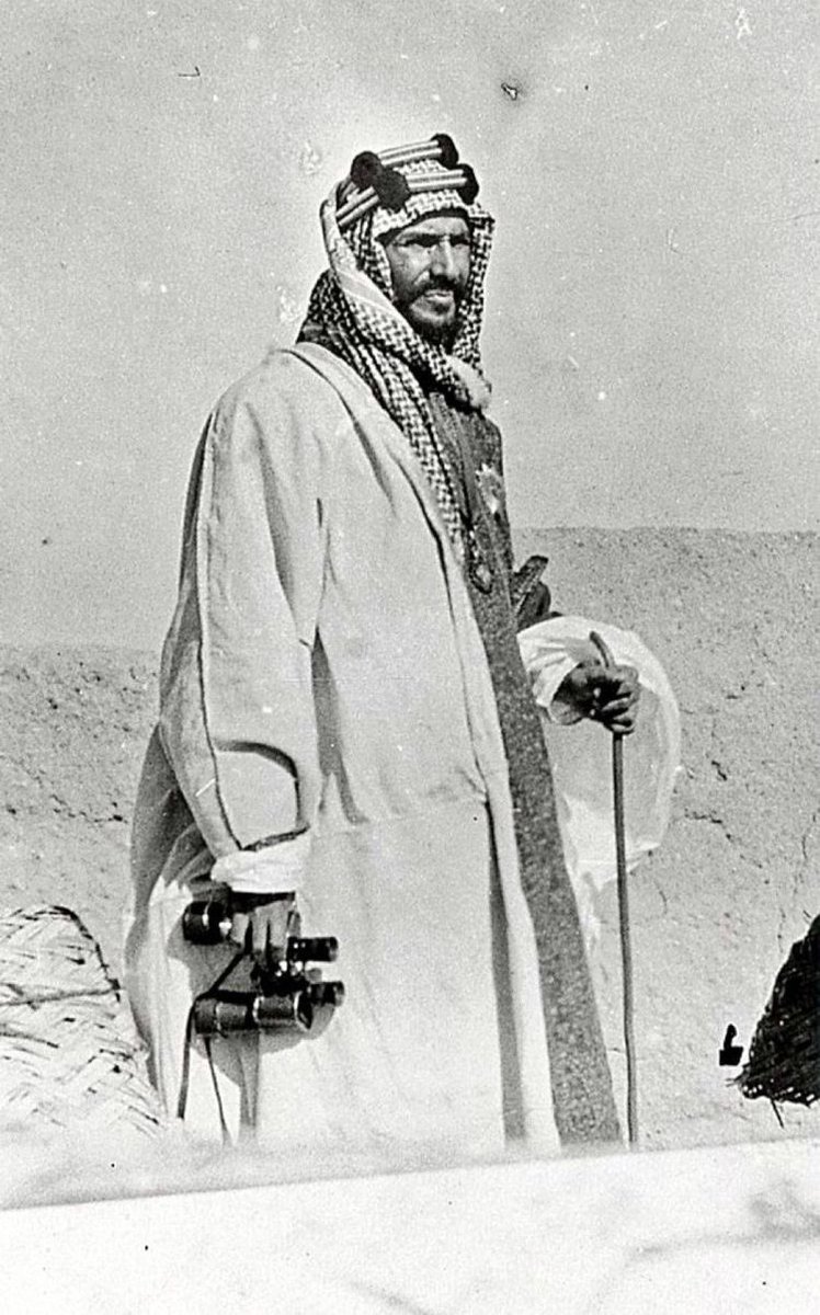 t1t2mb34's tweet photo. 📌
قال الضابط الامريكي(الكسندر باول)في كتاب(عروش الطواويس)
(وابن سعوداليوم أقوى خصم تخشاه السلطات الاجنبية النافذة في الشرق الادنى، وخصومته هذه تصبغ الجو السياسي في الشرق الادنى بألوان قاتمة،هو سيد الجزيرة الفذ وملكها الاوحد بل هو رجل تحتاج اليه الجزيرة قبل ان يحتاج اليه الاسلام) https://t.co/V5KfWeT1E9