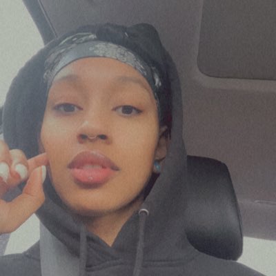 #NewProfilePic https://t.co/wjv7x7w7ZT<a href="/tag/newprofilepic"class="tags">#NewProfilePic</a>