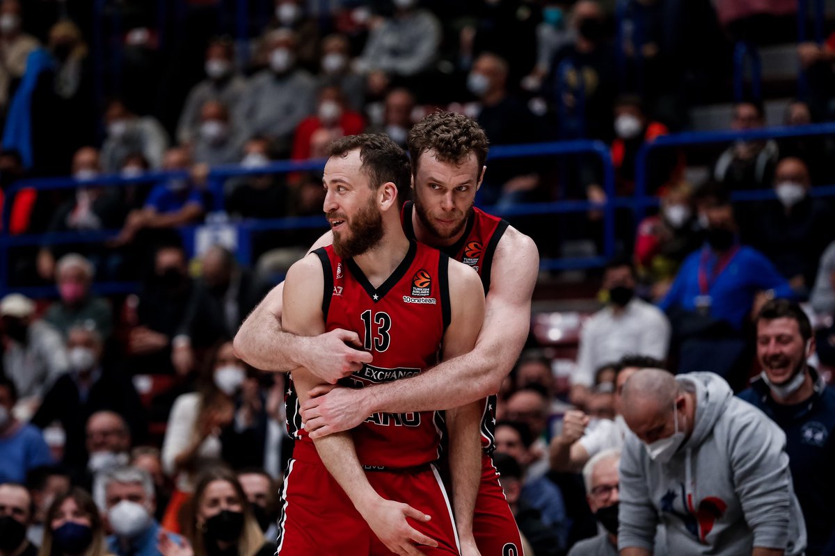 OlimpiaMI1936's tweet photo. We ๐คโค๏ธ Our Captains
#insieme #EuroLeague #AXMBAY #ForzaOlimpia #Captains #NikMelli #Chacho
@NikMelli | @SergioRodriguez https://t.co/rmPK53H1Dw