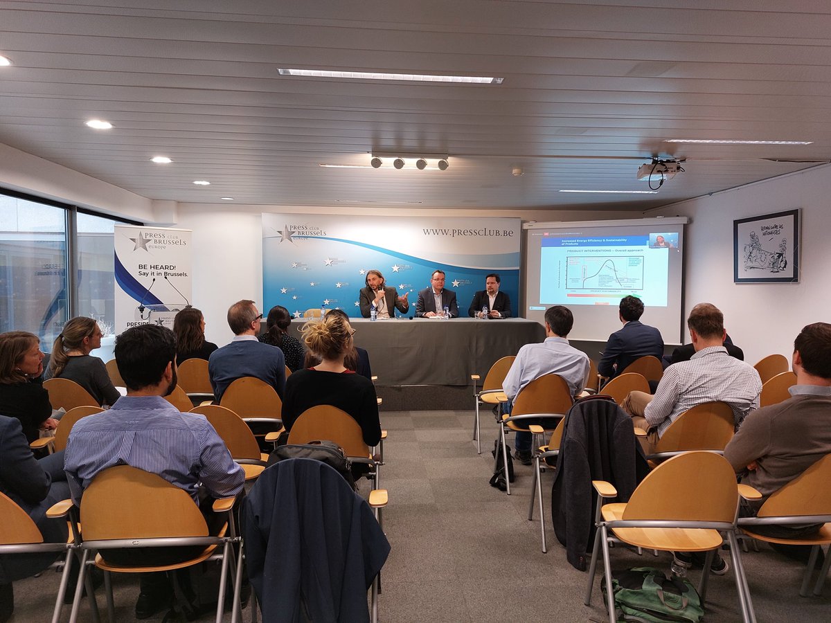 EUREC_Info's tweet photo. Davide Polverini from .@EU_Growth presents the ongoing work of #EUEcodesign and Energy Labelling for #photovoltaic products.
Follow the #PVIMPACT_EU event on #EUEcolabel for #PV panels online
👉https://t.co/cs9oj3zzum https://t.co/hDIr1UybzK