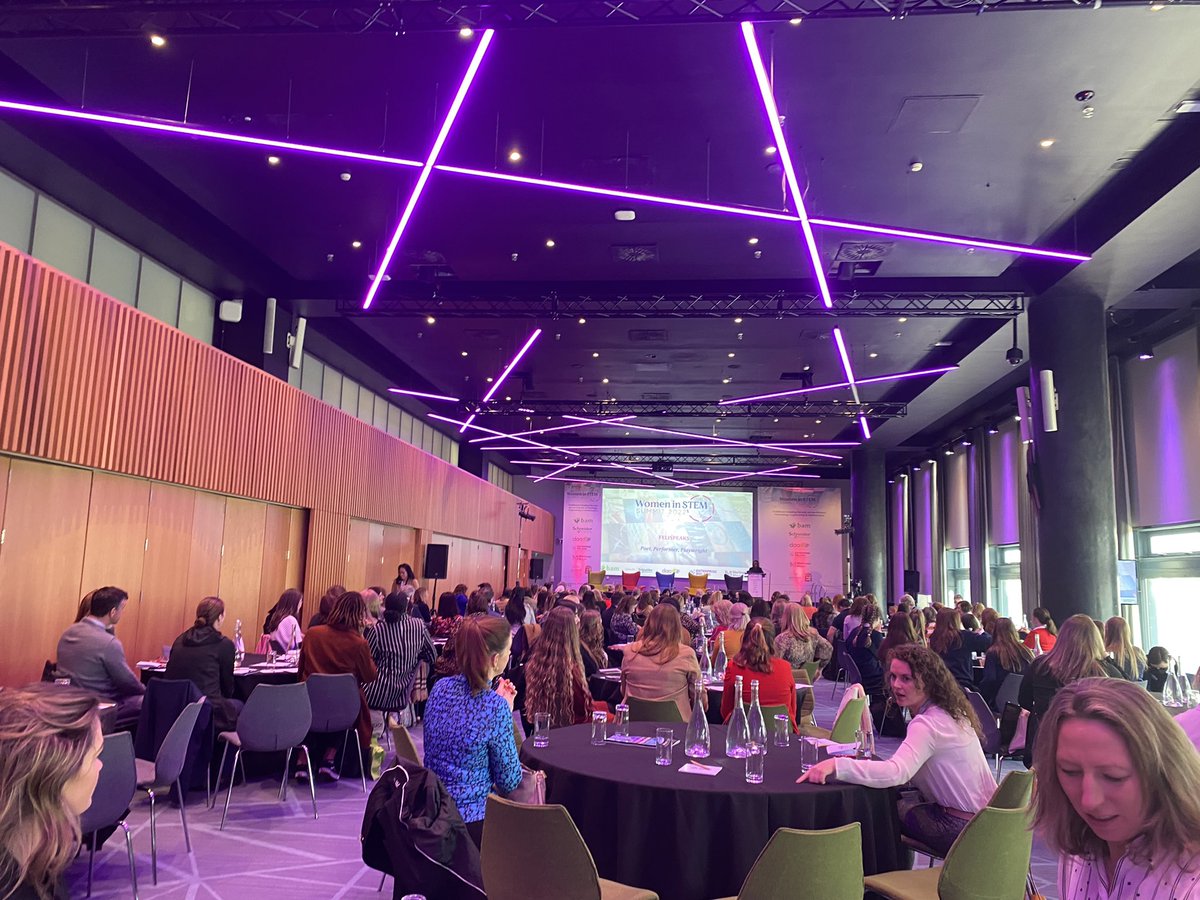 I’m so unbelievably proud to have spoken at this years #WomenInStem22 conference 💁‍♀️

“Feminism isn't about making women stronger. Women are already strong, it's about changing the way the world perceives that strength.”

#bethechange #womeninstem