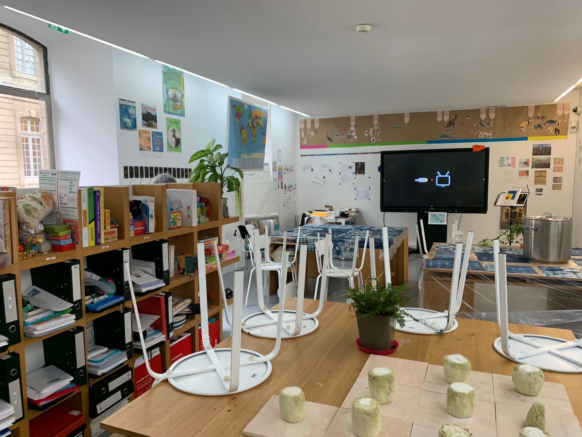 CE_CEPAC's tweet photo. @GrandAvignon @alinemoreau #Culture 🎨 | La @CE_CEPAC est heureuse de renouer ses liens avec le musée 🖊️ En effet, la #CollectionLambert avait déjà bénéficié du soutien de la @CE_CEPAC en 2019, via un don de la SLE (Société Locale d’Epargne) du Vaucluse, en faveur de la micro-école #INSPIRE du musée 🎓 https://t.co/uRUVFNZhiN