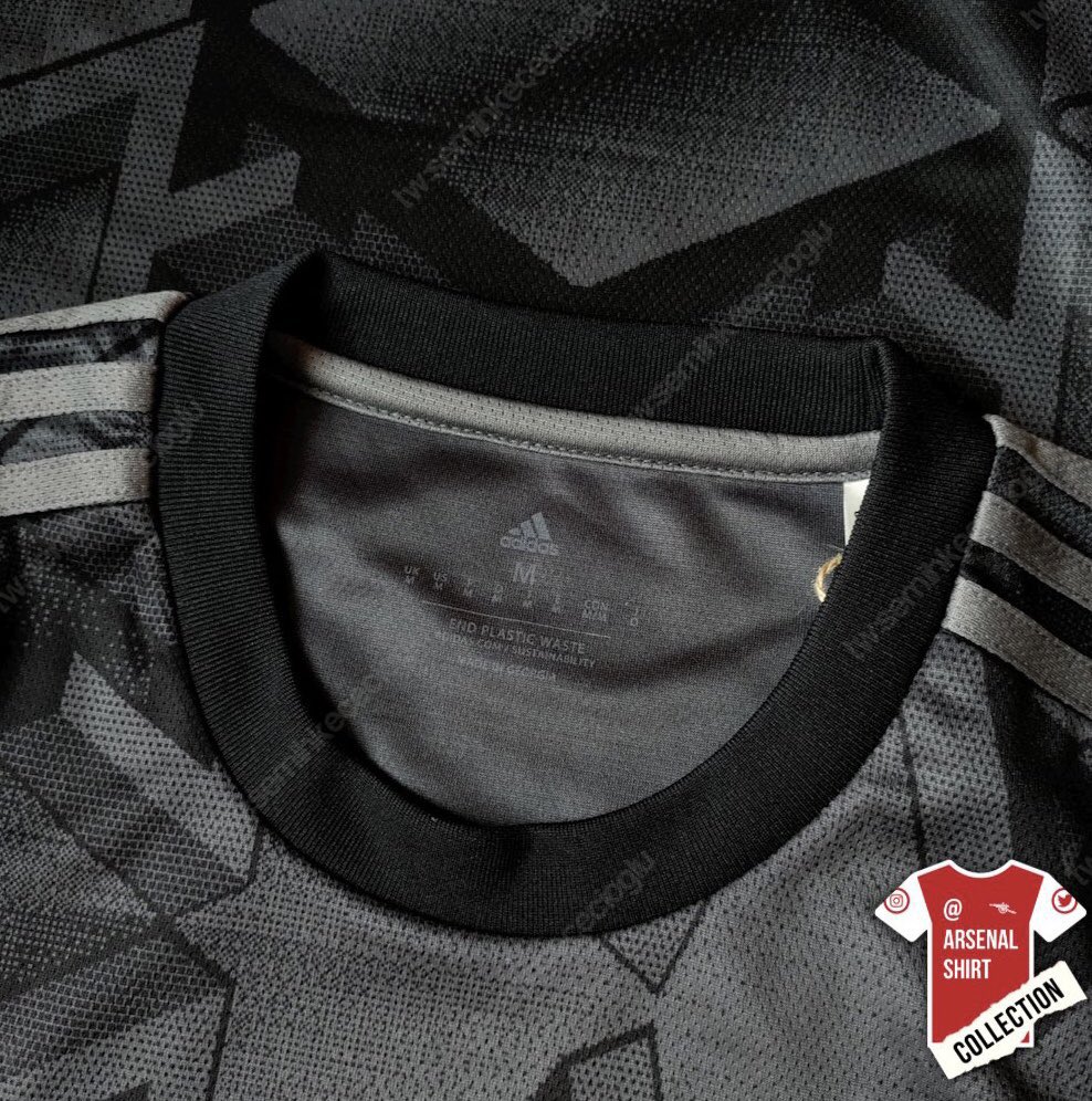 Leaked images of the 2022/23 Arsenal away kit. ⚫️

What do you think?👇