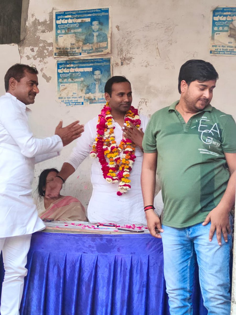 sunilyadv_unnao's tweet photo. आज M L C के चुनाव प्रचार में लखनऊ की  अलग अलग ब्लाकों में https://t.co/dl5QKY4UEm